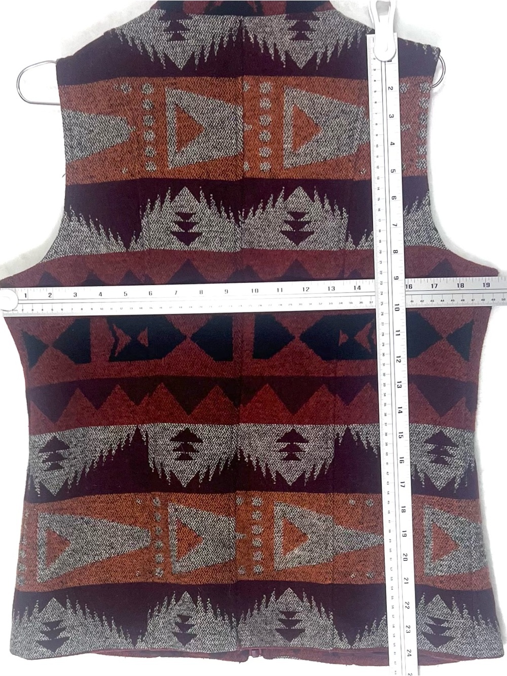 🤠 COWGIRL LEGEND | Woven Patterned Zip-Up Vest in Burgundy and Rust | size M - Picture 4 of 6